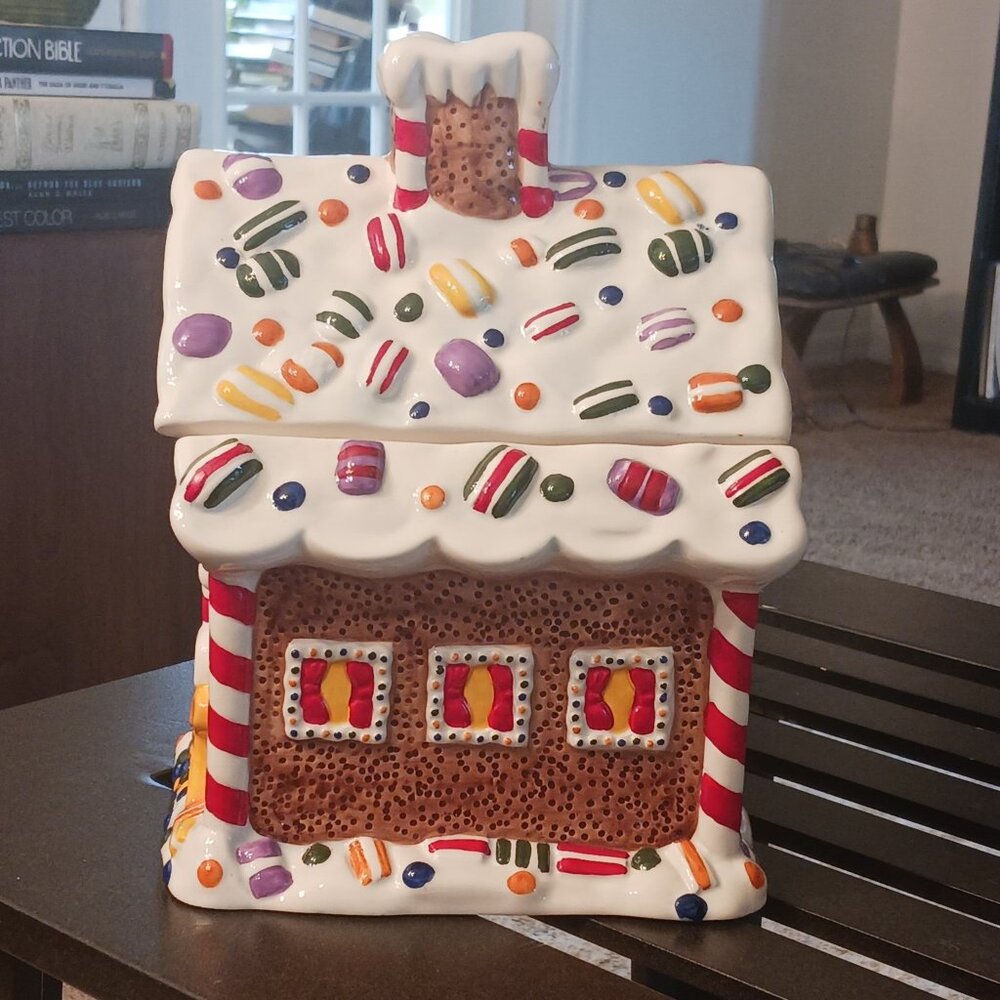 Whole Home Holiday Collection Ginger Bread House Canister Cookie Jar